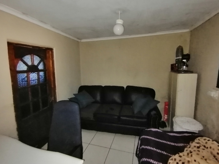 3 Bedroom Property for Sale in Ekuphumleni Western Cape